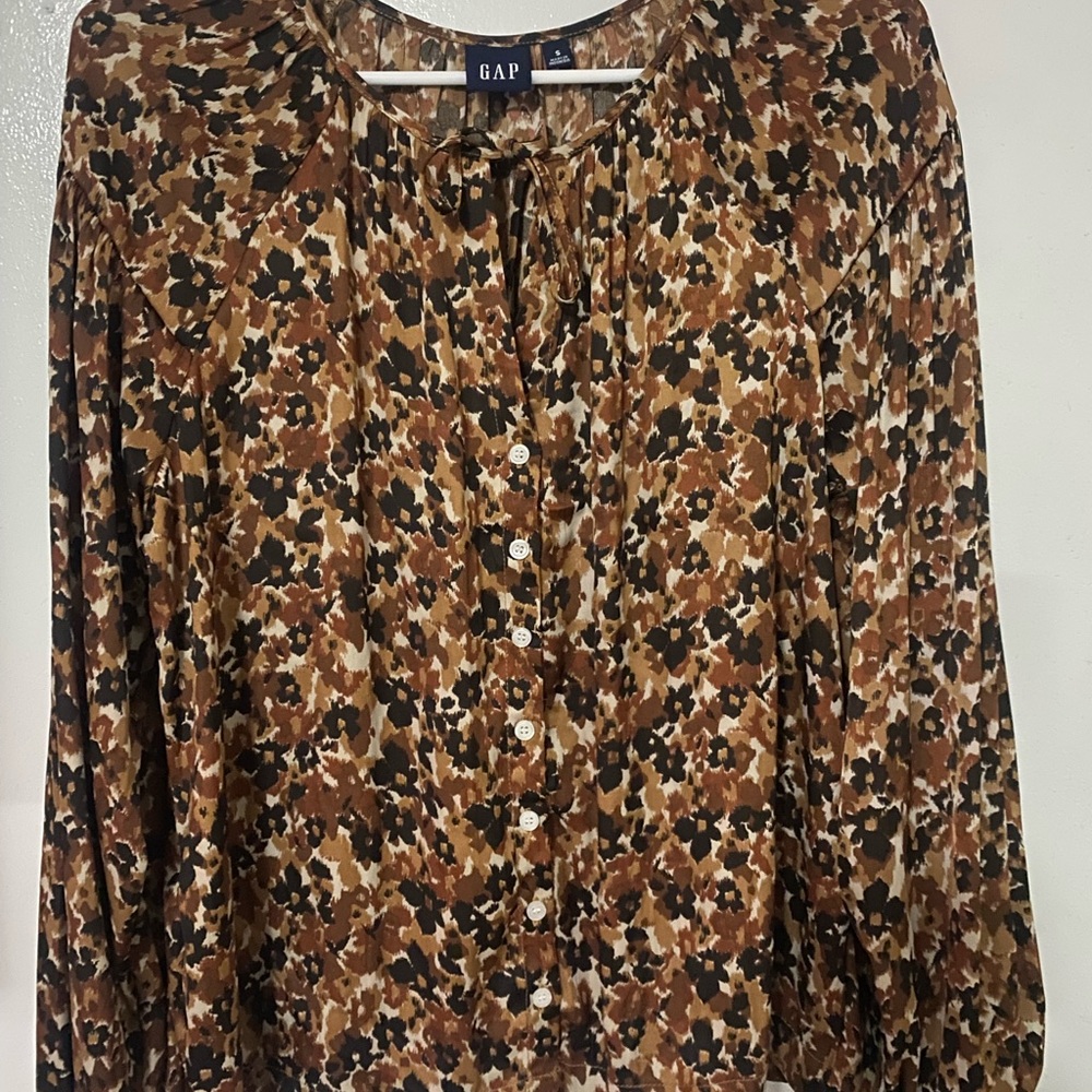 Gap woman blouse size S